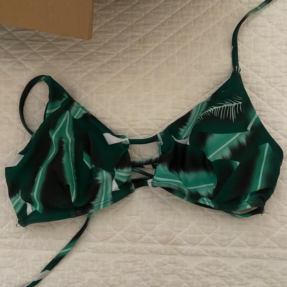Bikini top